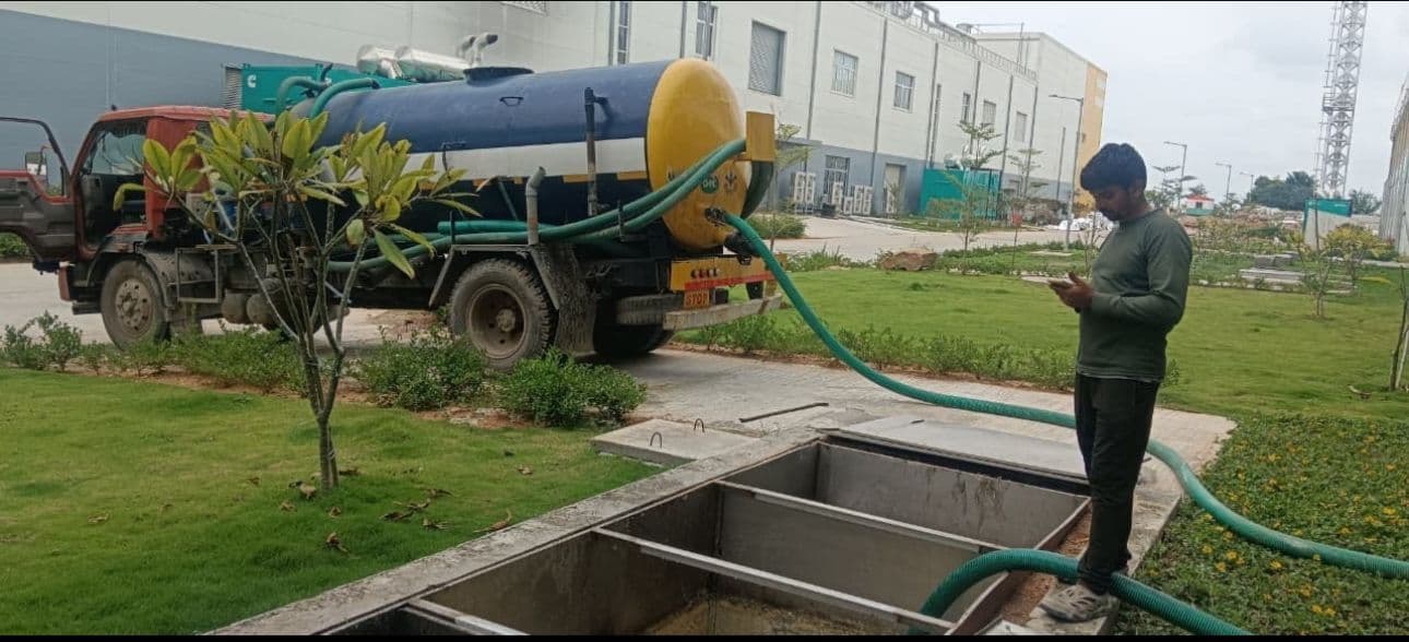 Hotels Septic Tank Cleaning image 1
