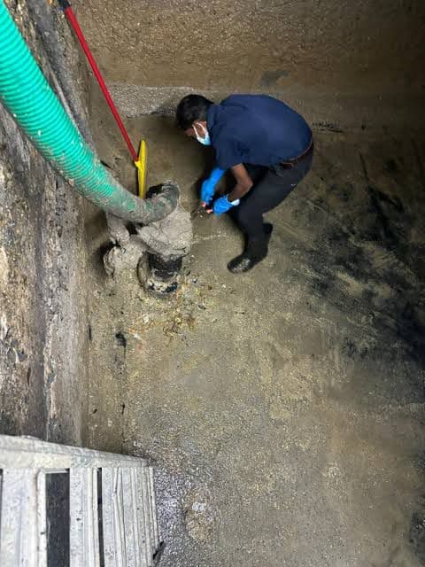 Restaurants Septic Tank Cleaning image 1